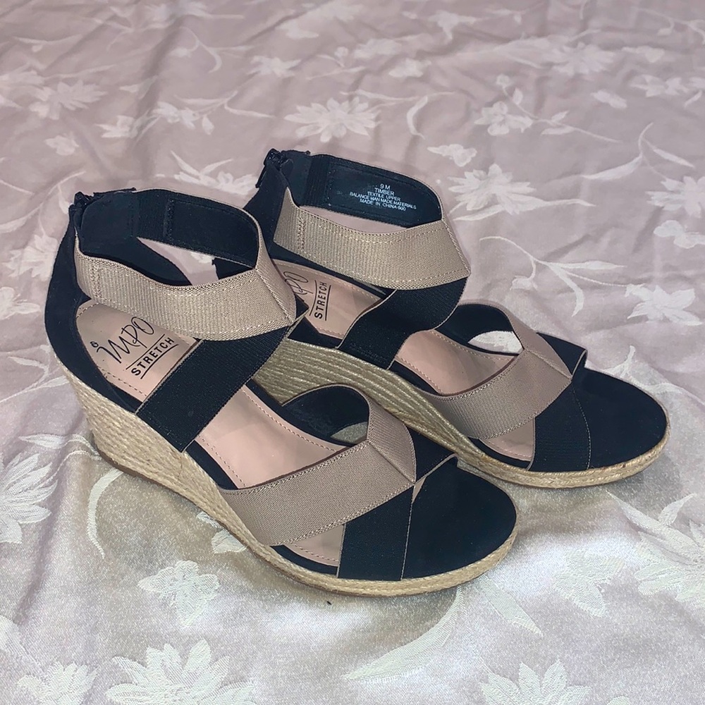 Wedge sandals, stretch straps, cushioned heel
